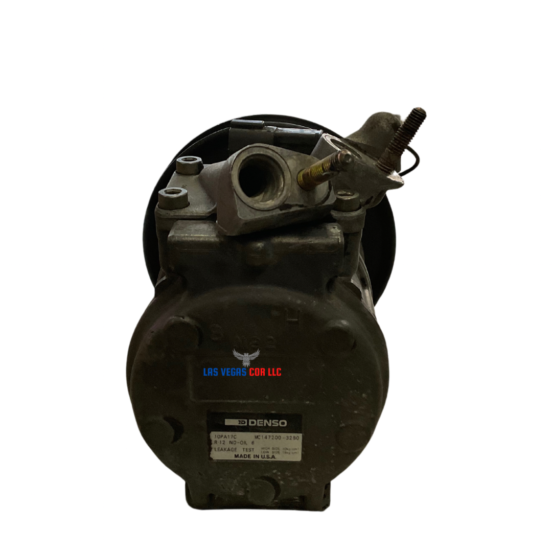 The compressor is compatible with 1990-1993 Honda Accord 2.2L 4-Cylinder models, featuring a 10PA17C design with 5 grooves 